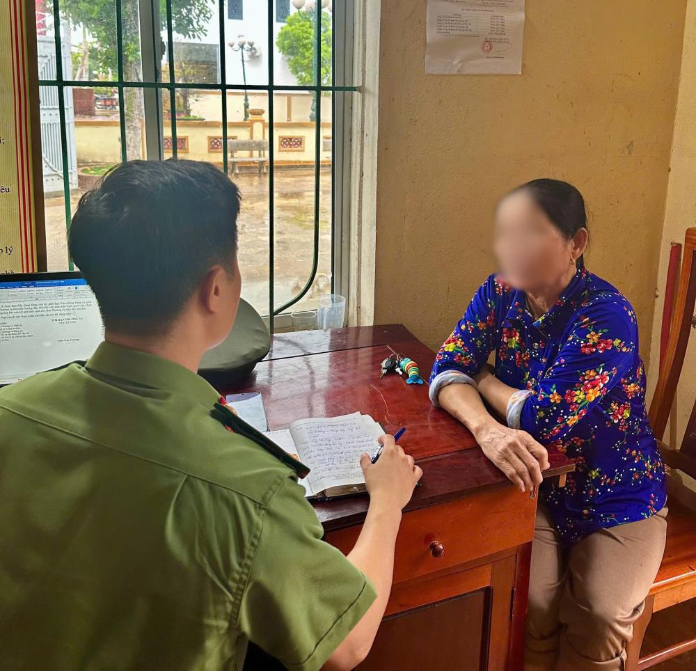 C&ocirc;ng an ph&aacute;t th&ocirc;ng b&aacute;o tới những ai nhận được tin nhắn, cuộc gọi c&oacute; nội dung sau- Ảnh 1.