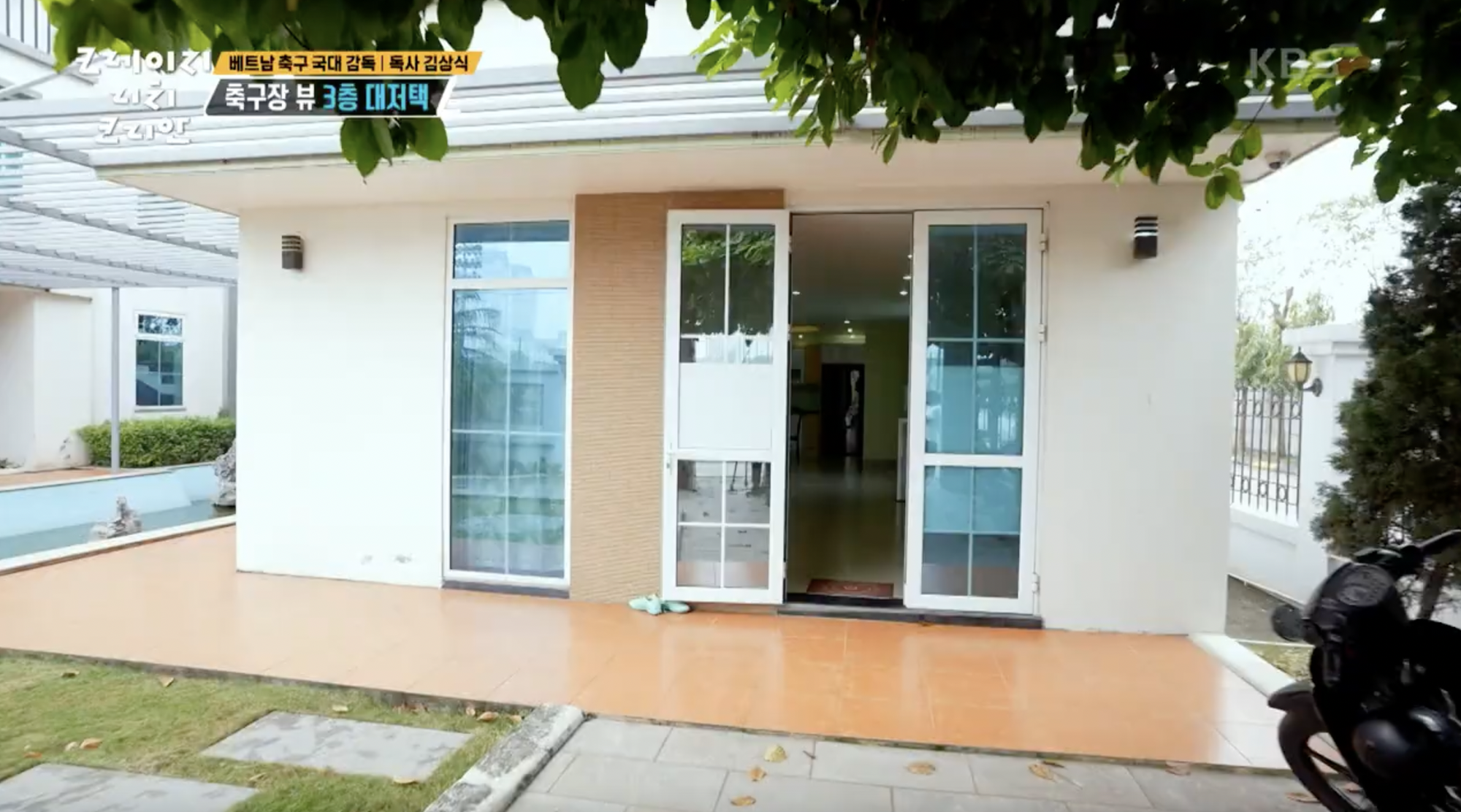 Căn nh&agrave; HLV Kim Sang Sik đang sống ở Việt Nam- Ảnh 4.