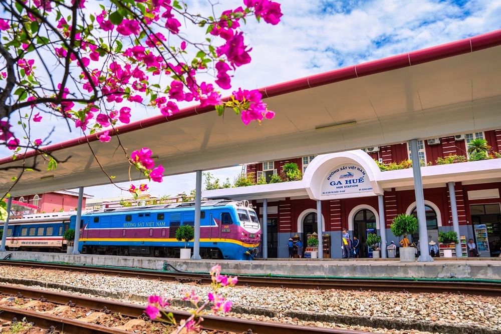 Chuyến t&agrave;u đi thẳng tới di sản thế giới ở Việt Nam: Chạy 190km qua 5 ga, gi&aacute; v&eacute; dự kiến từ 360.000 đồng - Ảnh 2.