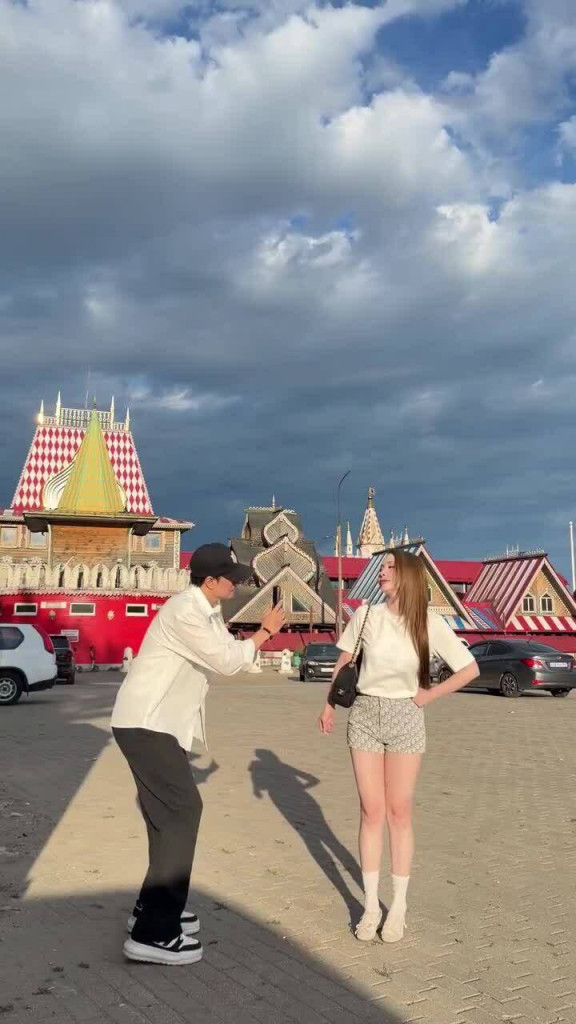 Nam NSƯT 2 lần đ&ograve; vừa c&ocirc;ng khai người y&ecirc;u SN 1988 xinh như mộng, c&ugrave;ng nhau đi du lịch khắp thế gian- Ảnh 2.