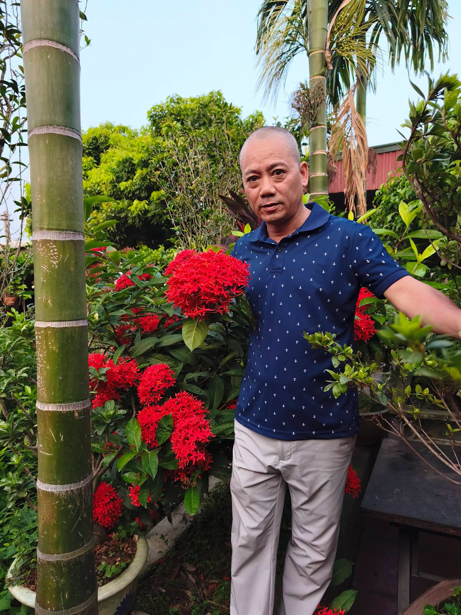 Nam nghệ sĩ nh&agrave; ở đường Kim Giang: Nhiều c&ocirc; theo, cưới ch&acirc;n d&agrave;i thi hoa hậu k&eacute;m 9 tuổi- Ảnh 2.