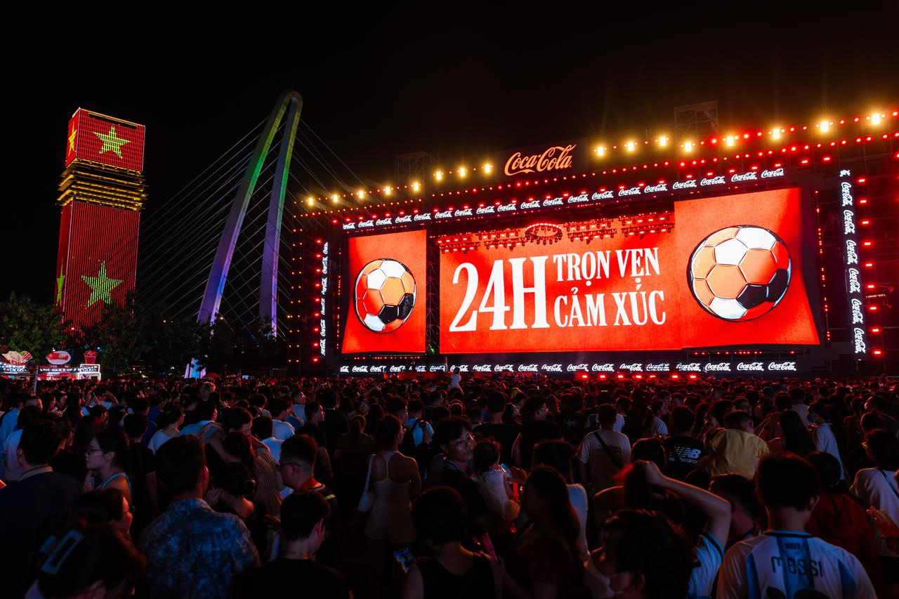 Điều đặc biệt ph&iacute;a sau tấm v&eacute; U17 World Cup của Việt Nam?- Ảnh 2.
