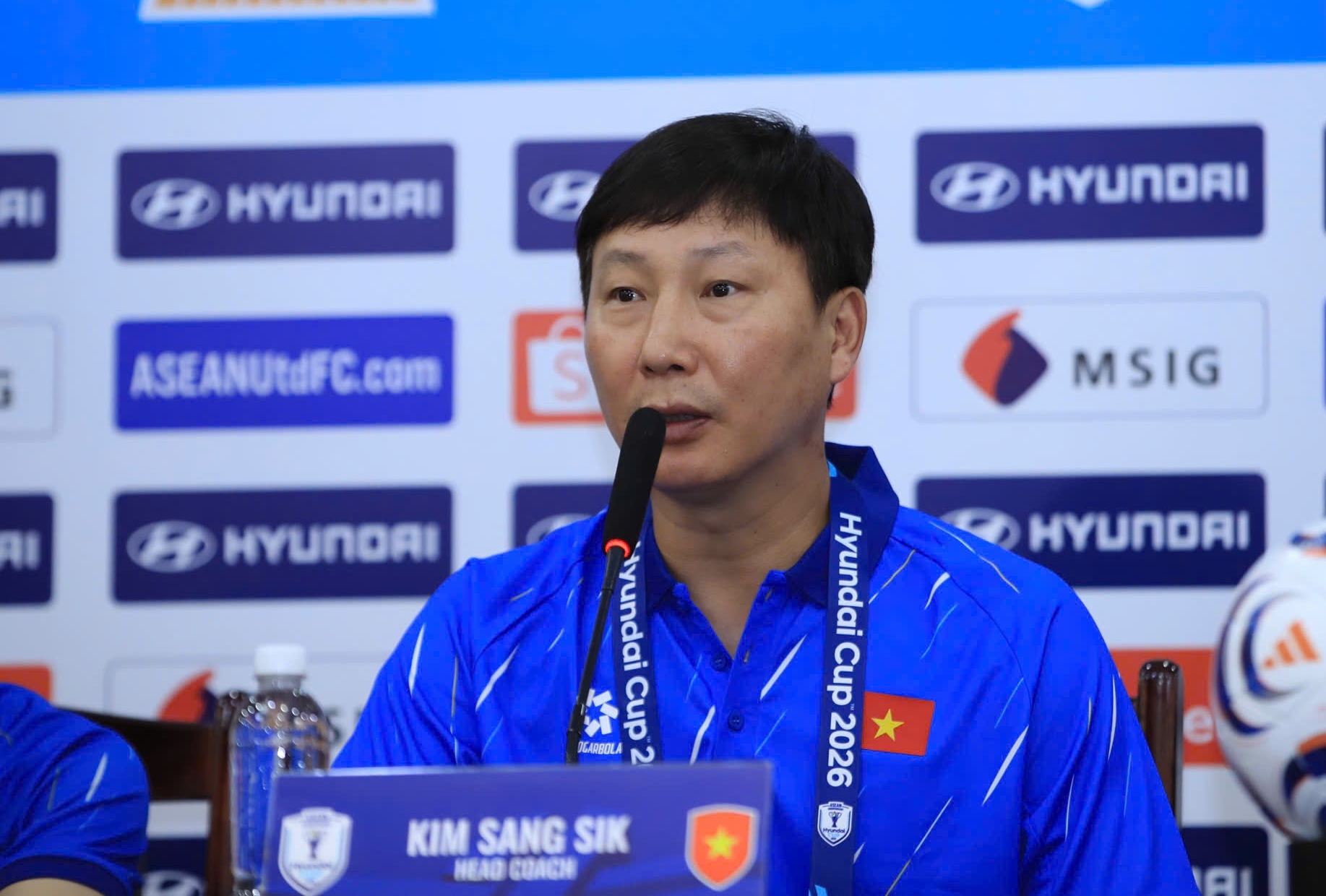 Vụ cầu thủ Indonesia hạ thấp ASEAN Cup, HLV Kim Sang-sik đ&aacute;p trả cao tay- Ảnh 2.