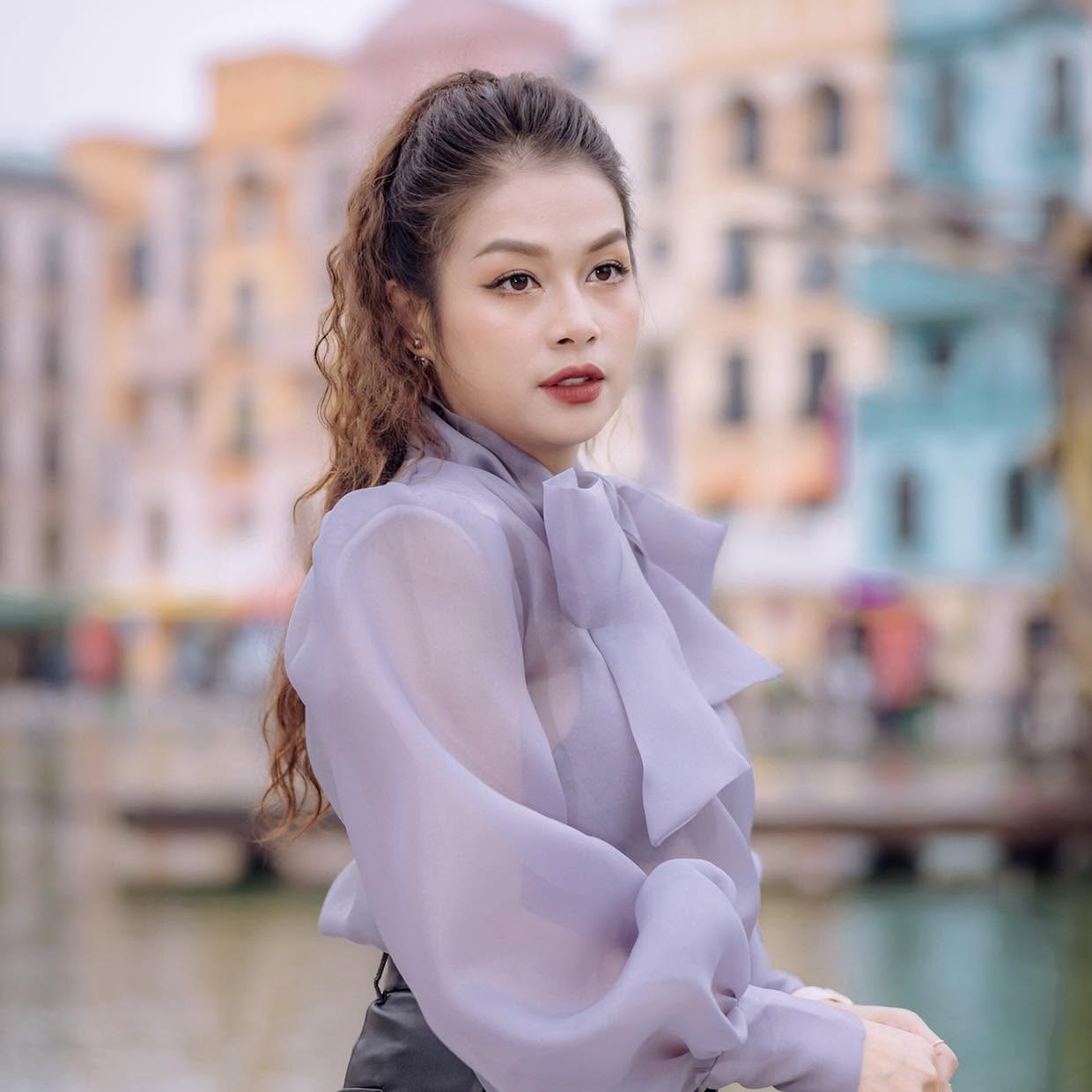 Mỹ nh&acirc;n gh&ecirc; gớm nhất Hoa Cỏ May sau 25 năm: Nhan sắc thăng hạng sau biến cố, đẹp hơn thời mới v&agrave;o nghề- Ảnh 10.