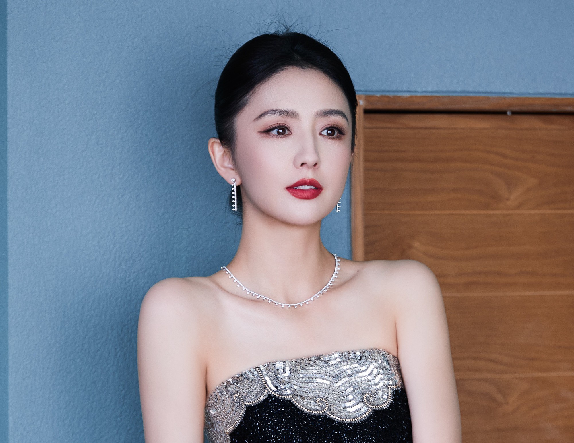 5 mỹ nh&acirc;n T&acirc;n Cương đẹp nhất Cbiz: Địch Lệ Nhiệt Ba dẫn đầu, người cuối được v&iacute; như bước ra từ b&iacute;ch họa- Ảnh 6.