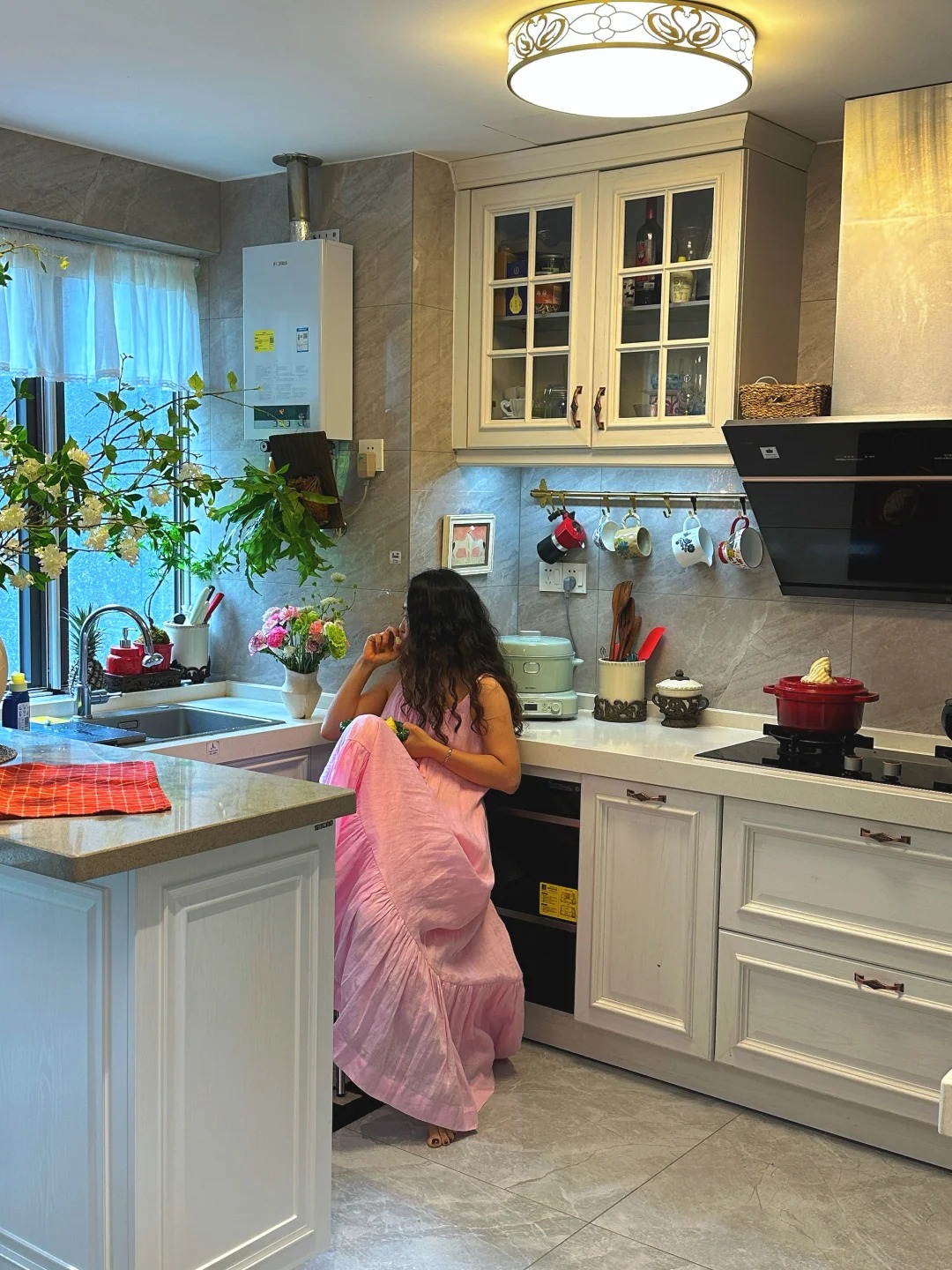 Chi hơn 1 tỷ decor bếp: Hội 30s muốn &ldquo;sống&rdquo; trong bếp chứ kh&ocirc;ng chỉ &ldquo;nấu ăn&rdquo; - Ảnh 16.