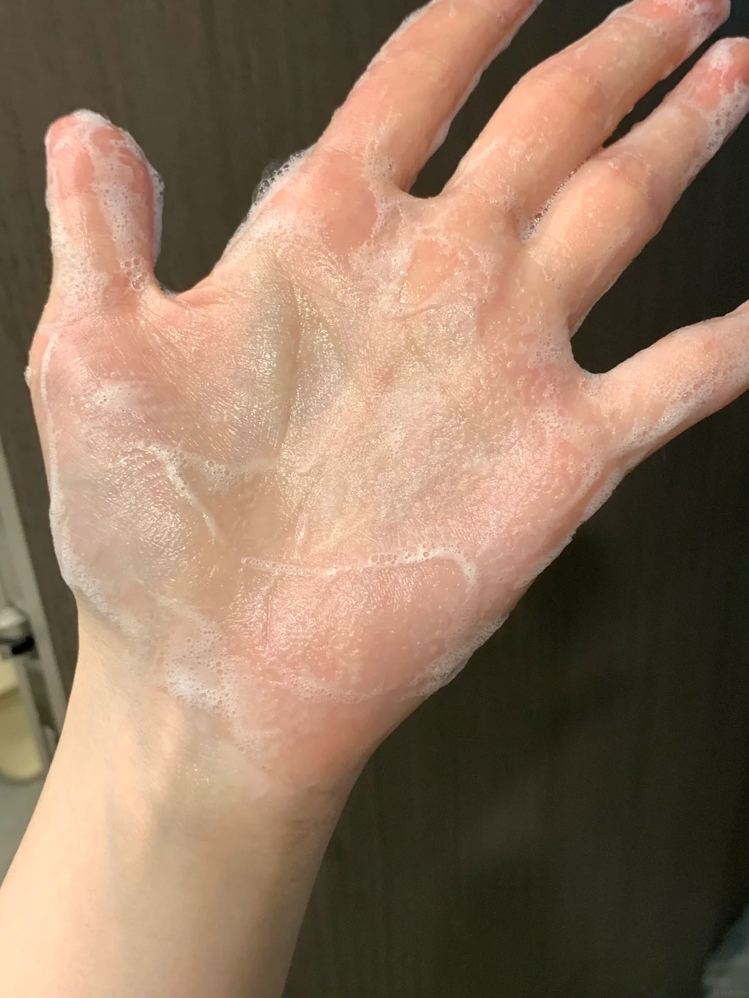 Chia sẻ những điều m&igrave;nh r&uacute;t ra sau một thời gian chăm s&oacute;c da: H&oacute;a ra l&agrave;n da đẹp bắt đầu từ bước rửa mặt- Ảnh 4.