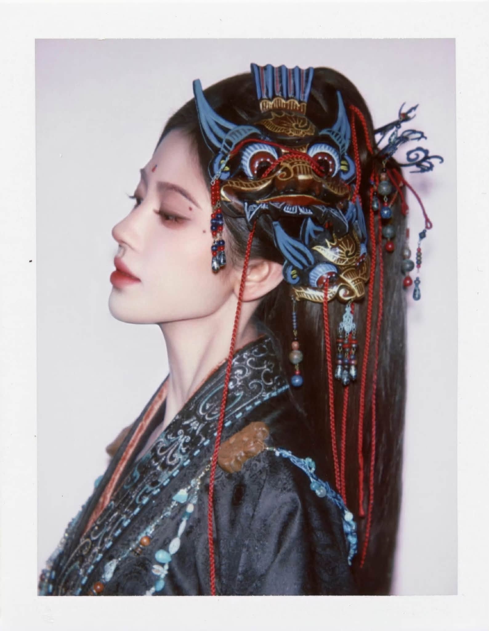 Đ&atilde; t&igrave;m thấy nữ thần ảnh polaroid đẹp nhất showbiz: G&oacute;c thẳng g&oacute;c nghi&ecirc;ng đều thần th&aacute;nh, 360 độ kh&ocirc;ng khuyết điểm- Ảnh 3.