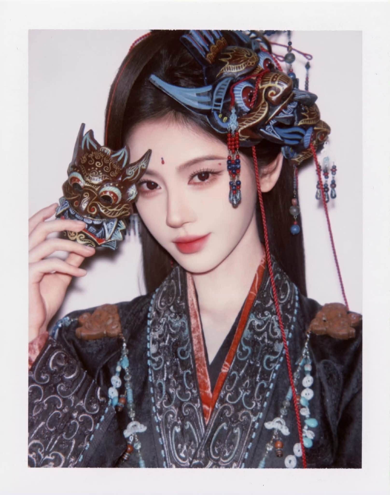 Đ&atilde; t&igrave;m thấy nữ thần ảnh polaroid đẹp nhất showbiz: G&oacute;c thẳng g&oacute;c nghi&ecirc;ng đều thần th&aacute;nh, 360 độ kh&ocirc;ng khuyết điểm- Ảnh 6.