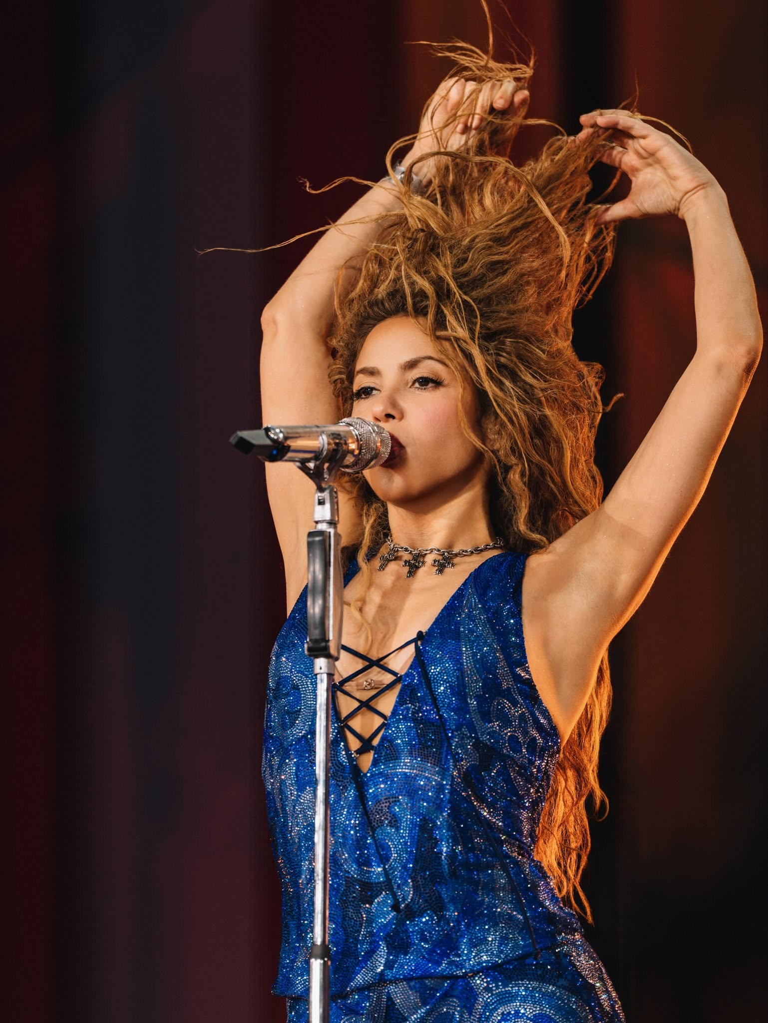Shakira trẻ m&atilde;i kh&ocirc;ng gi&agrave;- Ảnh 3.