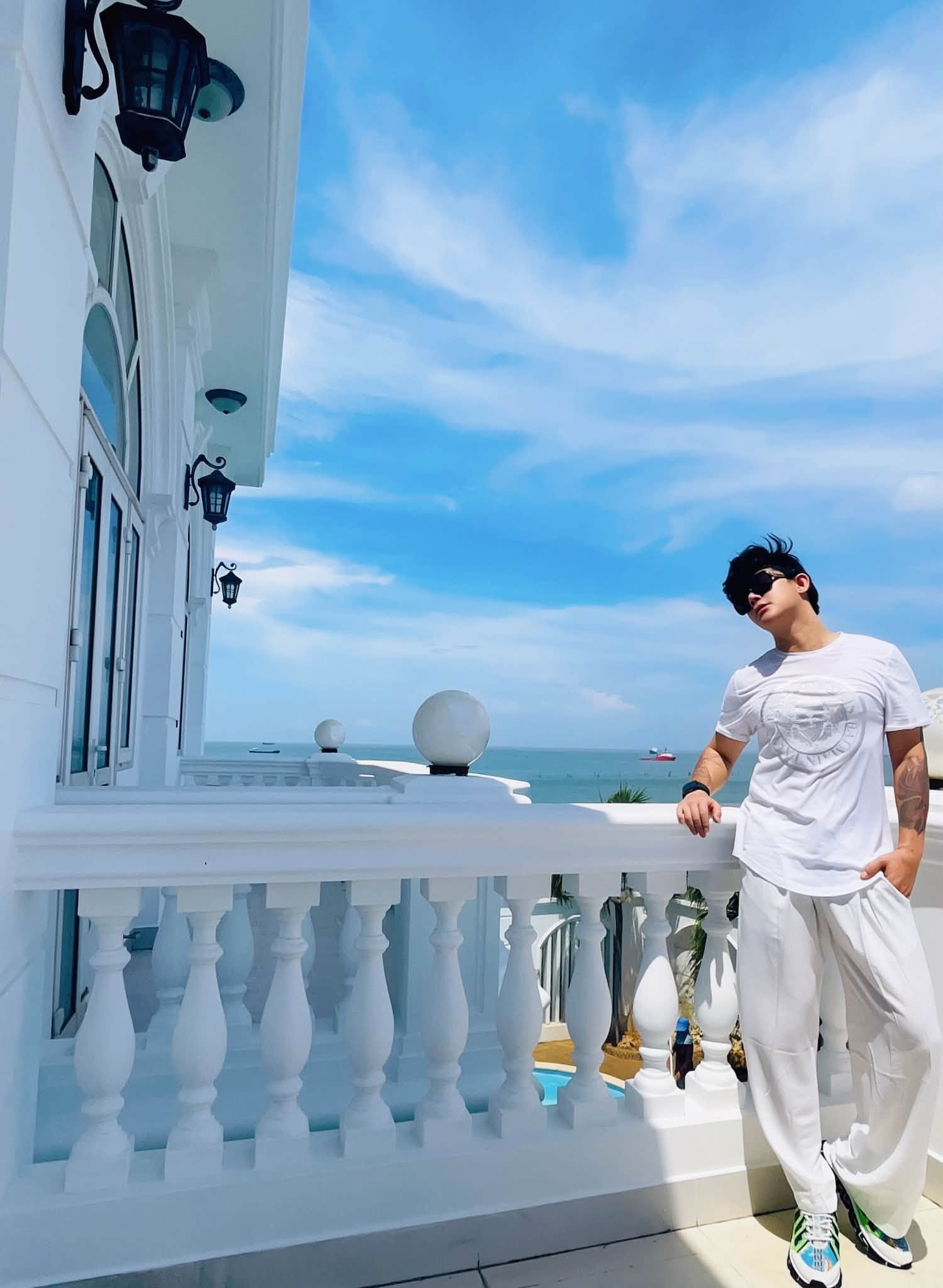 Nam nghệ sĩ Việt rao b&aacute;n biệt thự 400 tỷ ở TP.HCM, view đắc địa hướng thẳng ra biển- Ảnh 6.