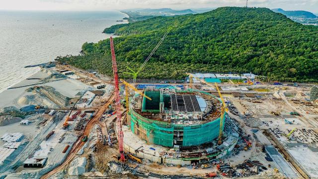 C&ocirc;ng tr&igrave;nh đang th&agrave;nh h&igrave;nh ở đảo ngọc của Việt Nam:  Kỳ vọng lọt top ch&acirc;u &Aacute;, sức chứa hơn "nh&agrave; h&aacute;t Oscar" - Ảnh 2.