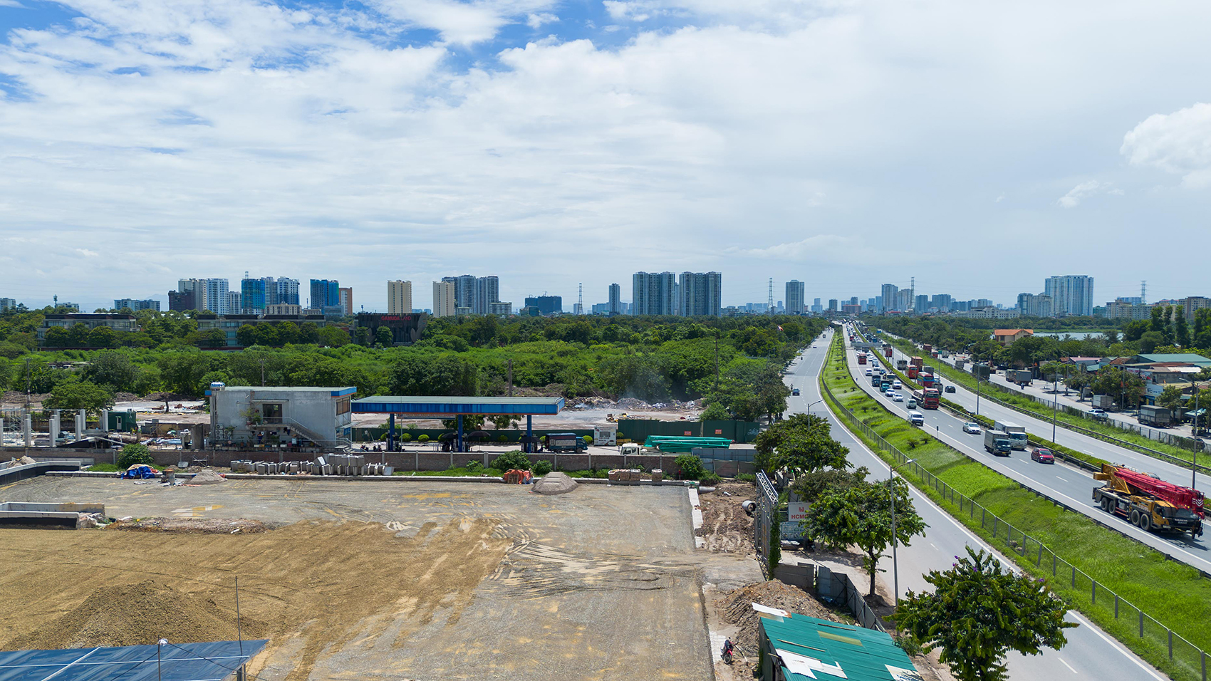Diện mạo mới của bến xe kh&aacute;ch gần 120 tỷ đồng ở H&agrave; Nội sau hơn một năm thi c&ocirc;ng khiến nhiều người bất ngờ - Ảnh 10.