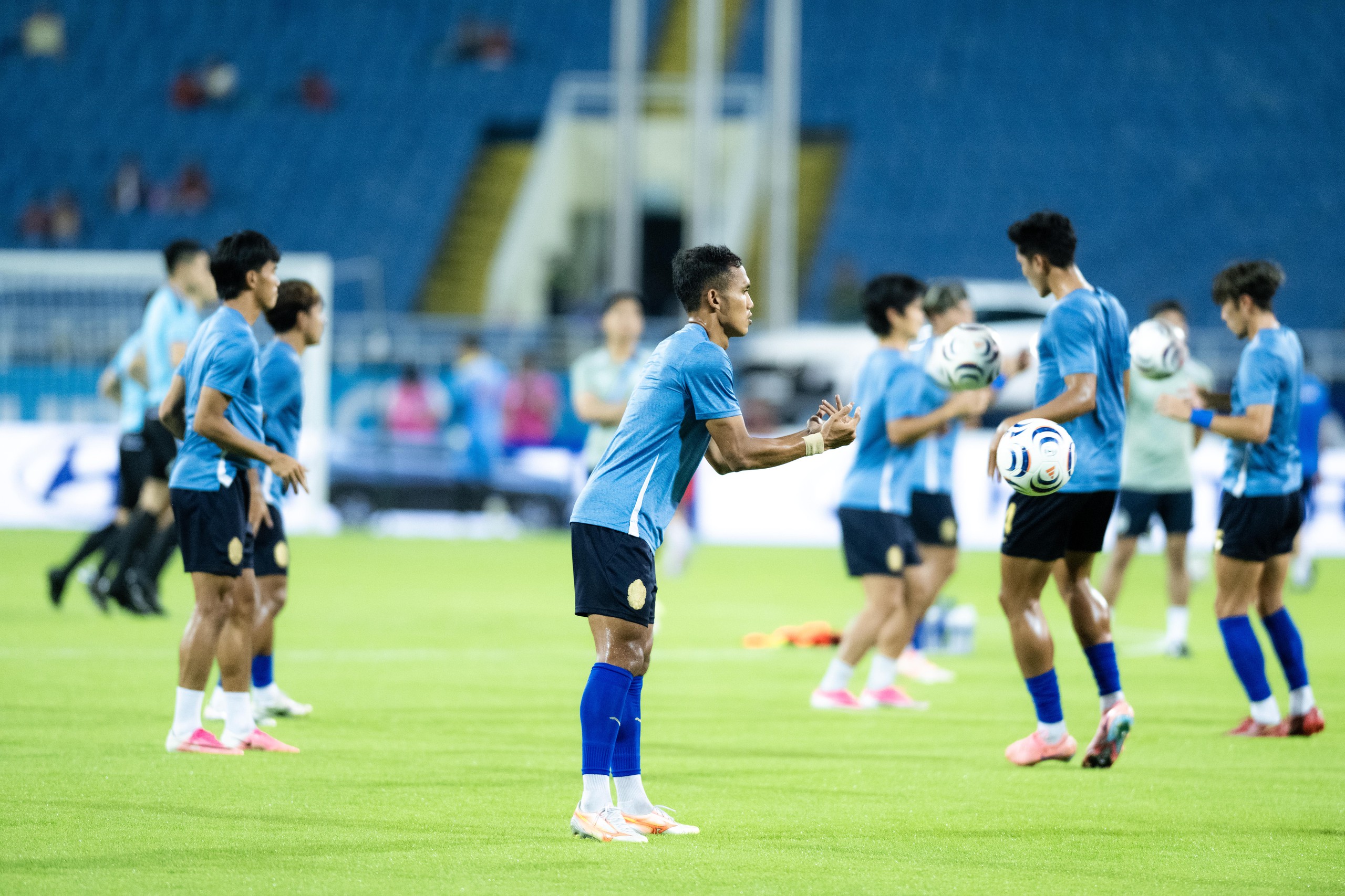 Gallery - Thứ 6 ngày 7 tháng 8 - Đình Bắc 9 ghi bàn giúp ĐT Việt Nam thắng 3-1 Campuchia, thẳng tiến bán kết ASEAN Cup - image 11