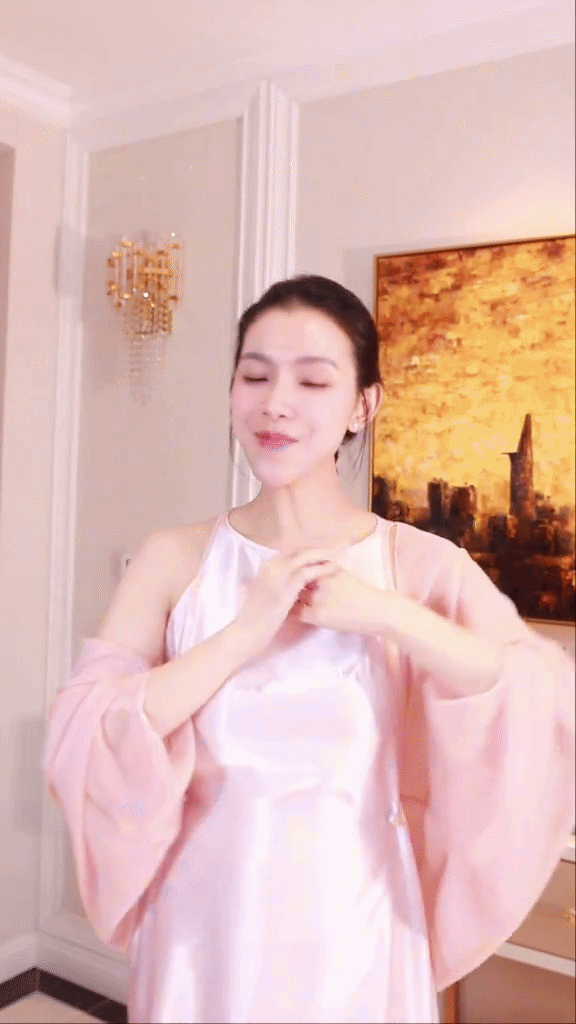 Việt Nam c&oacute; 1 Hoa hậu m&atilde;i kh&ocirc;ng chịu gi&agrave;, U40 vẫn l&agrave; "l&aacute; ngọc c&agrave;nh v&agrave;ng"- Ảnh 2.
