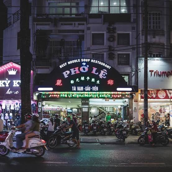 V&igrave; sao phở H&agrave; Nội hay b&aacute;n hết trước giờ trưa?- Ảnh 5.