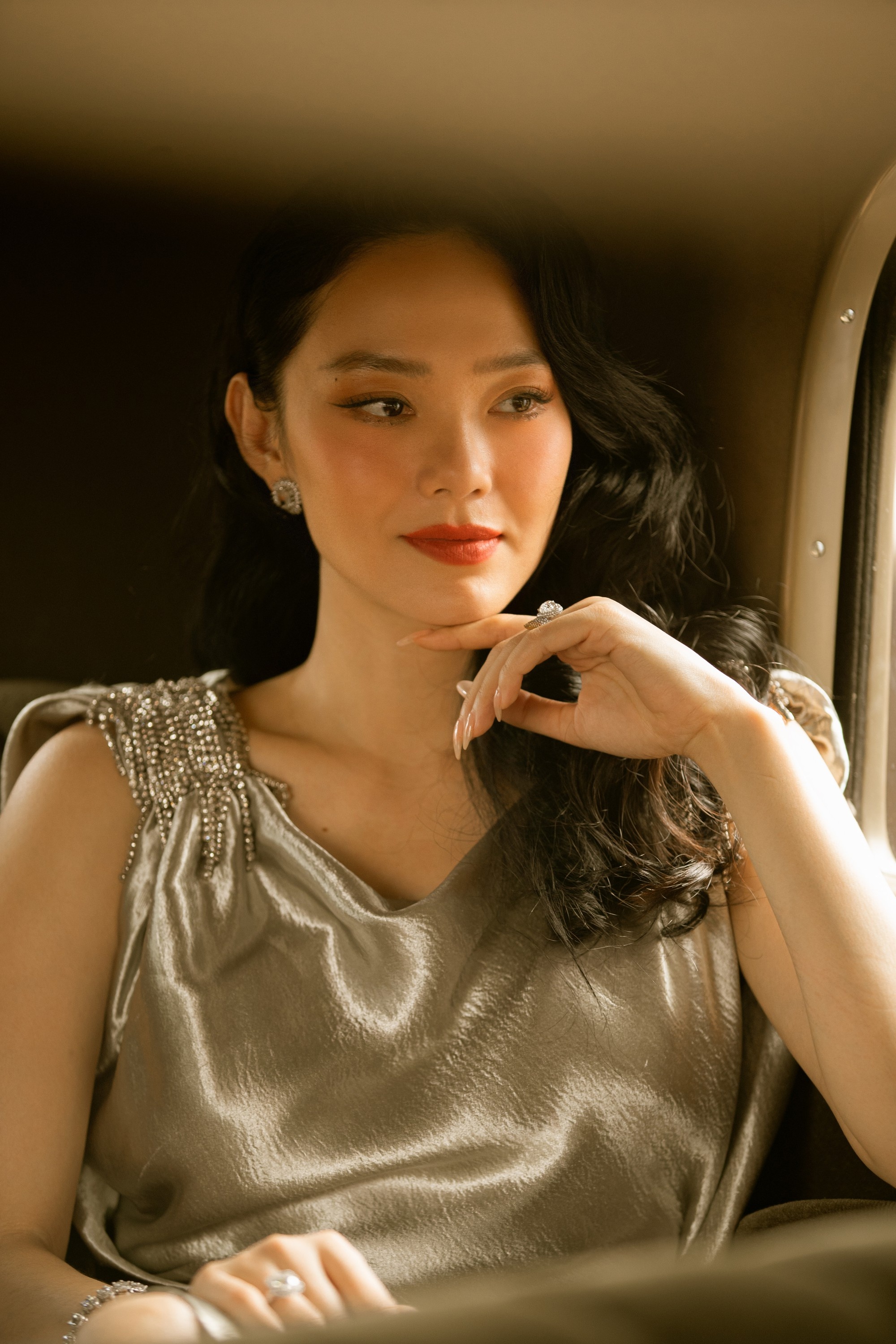 Minh Hằng đẹp qu&aacute; cũng l&agrave; c&aacute;i tội- Ảnh 6.