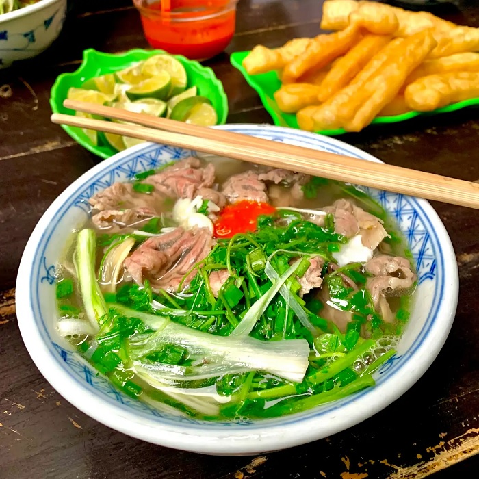 V&igrave; sao phở H&agrave; Nội hay b&aacute;n hết trước giờ trưa?- Ảnh 2.