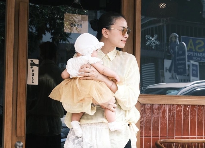 Cuộc sống của "đả nữ m&agrave;n ảnh Việt" khi l&agrave;m mẹ ở tuổi U50- Ảnh 1.