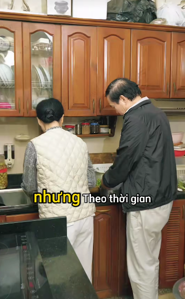 Gia đ&igrave;nh 4 thế hệ sống chung trong căn nh&agrave; 29m2 của NSND v&agrave;o vai &ldquo;mẹ chồng khắc nghiệt nhất Việt Nam&rdquo;- Ảnh 3.
