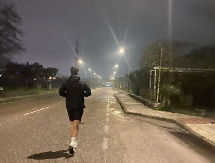 Ng&agrave;y c&agrave;ng c&oacute; nhiều người tử vong v&igrave; suy thận, b&aacute;c sĩ n&oacute;i thẳng: 5 th&oacute;i quen buổi tối "ph&aacute; thận" nhanh hơn nhịn tiểu - Ảnh 4.