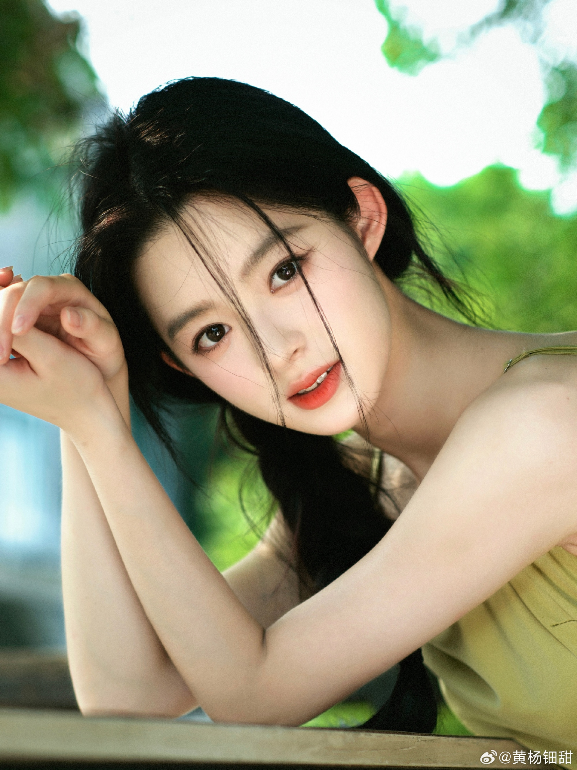 Ai c&oacute; ngờ nữ diễn vi&ecirc;n 2K7 xinh hơn Hoa hậu lại th&ecirc; thảm thế n&agrave;y sau khi khoe khoang 1 đ&ocirc;i b&ocirc;ng tai 8 tỷ- Ảnh 1.