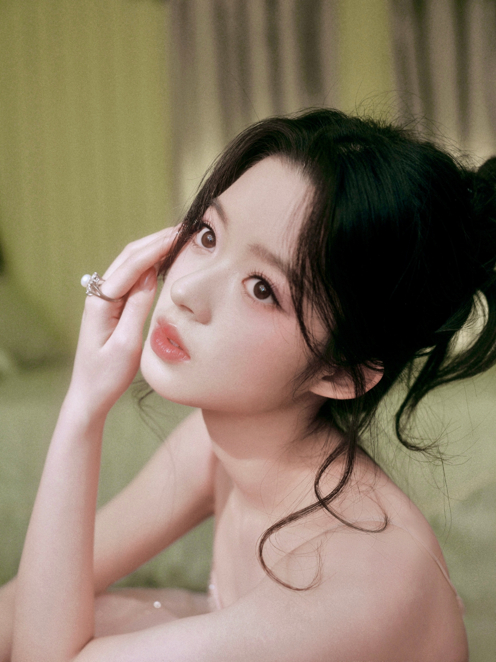 Ai c&oacute; ngờ nữ diễn vi&ecirc;n 2K7 xinh hơn Hoa hậu lại th&ecirc; thảm thế n&agrave;y sau khi khoe khoang 1 đ&ocirc;i b&ocirc;ng tai 8 tỷ- Ảnh 8.