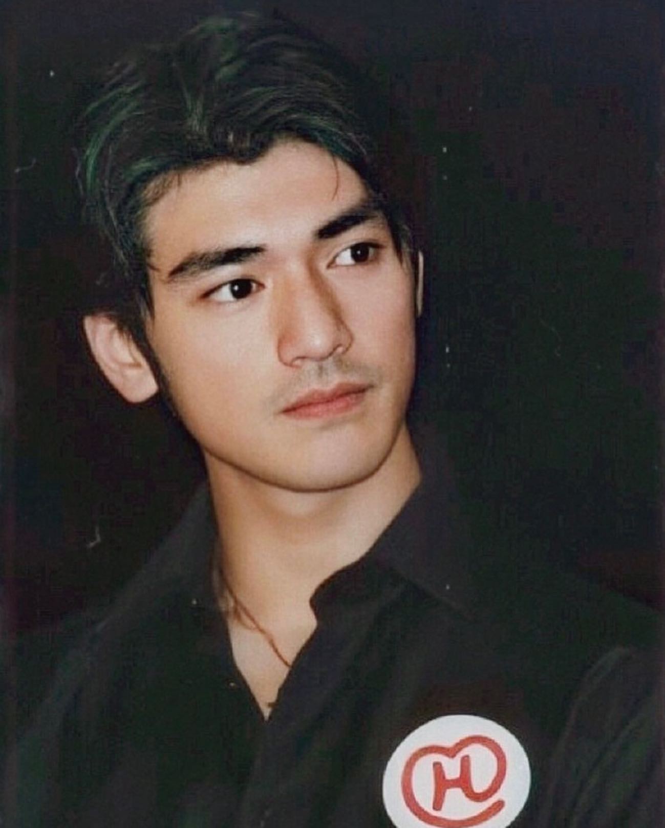 Sao nam b&iacute; ẩn nhất showbiz: Sở hữu t&agrave;i sản ngh&igrave;n tỷ nhưng sống như "người v&ocirc; h&igrave;nh", đạo diễn phải năn nỉ mới chịu đ&oacute;ng phim - Ảnh 2.