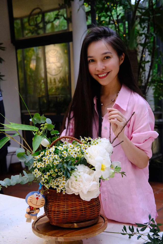 Đ&acirc;y l&agrave; mẹ đơn th&acirc;n đ&aacute;ng gờm của Vbiz, sắc v&oacute;c U46 kh&ocirc;ng ai so nổi- Ảnh 10.