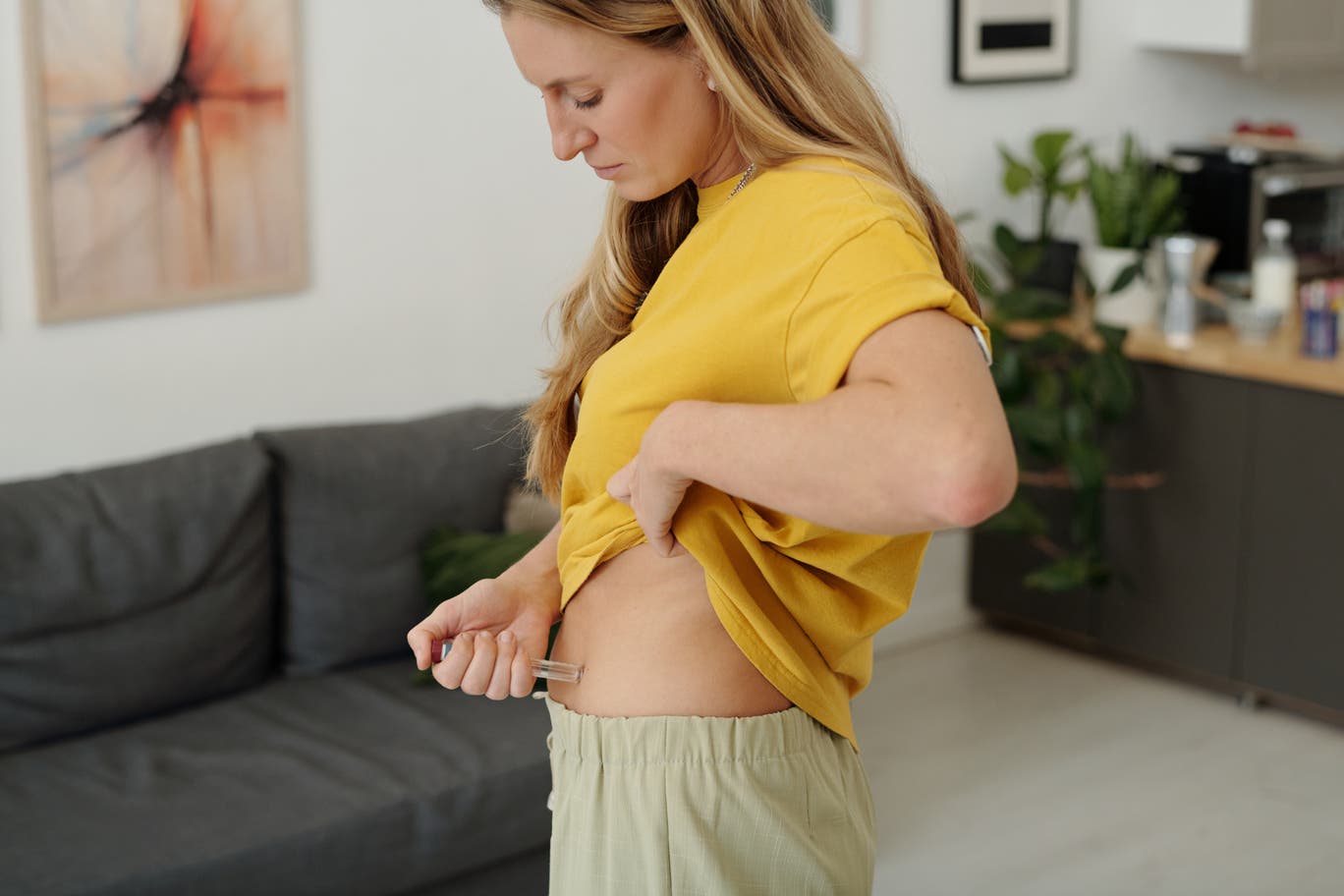 &ldquo;B&iacute; quyết wellness&rdquo; mới: Cơn sốt Peptide k&eacute;o theo tr&agrave;o lưu tự ti&ecirc;m tại nh&agrave;, cảnh b&aacute;o nhiều rủi ro- Ảnh 5.