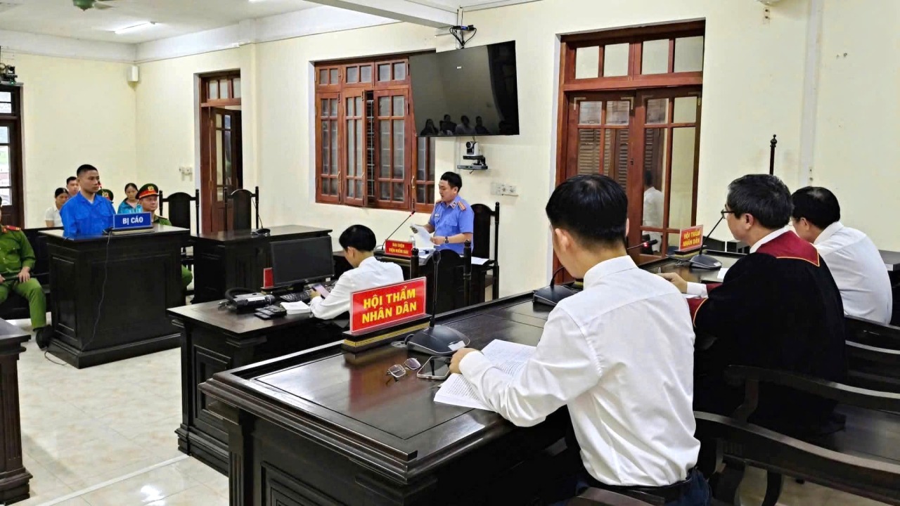 H&agrave;nh động kh&oacute; hiểu của người đ&agrave;n &ocirc;ng c&oacute; giao dịch chuyển khoản 499.999.999 đồng - Ảnh 1.