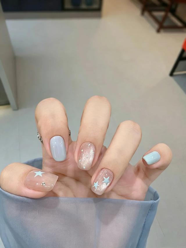 8 xu hướng nail m&ugrave;a thu 2026: C&agrave;ng tối giản c&agrave;ng sang, chuẩn tinh thần old money- Ảnh 11.