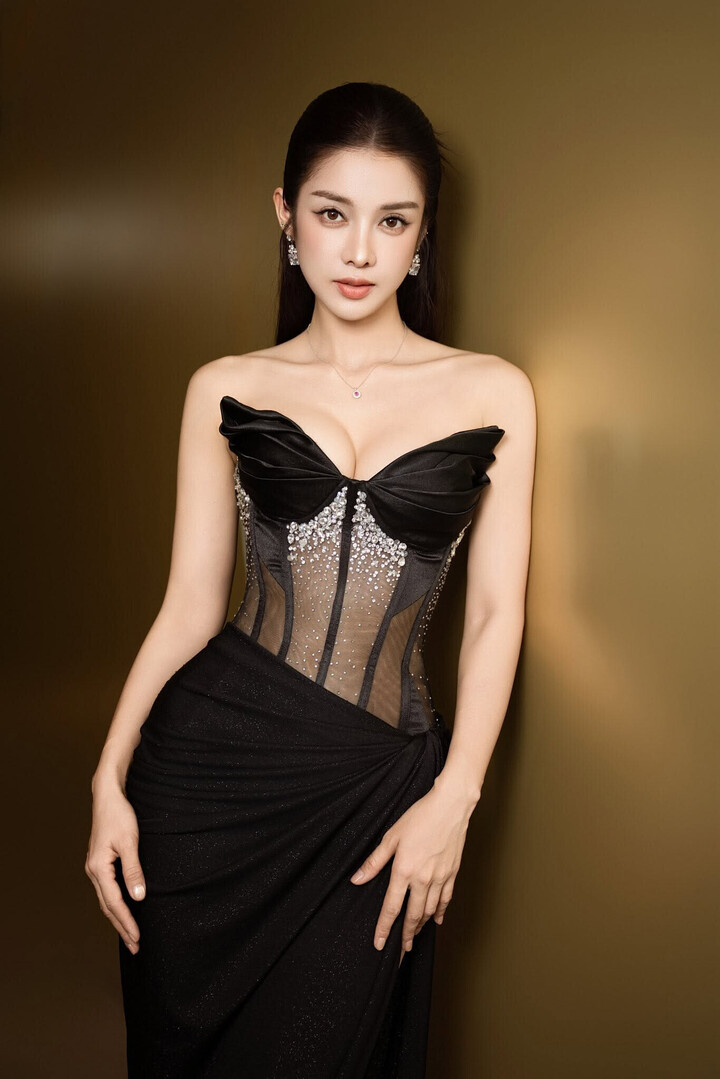 C&ocirc; gi&aacute;o dạy Ho&aacute; g&acirc;y sốt phim giờ v&agrave;ng, h&uacute;t triệu lượt xem l&agrave; ai?- Ảnh 4.