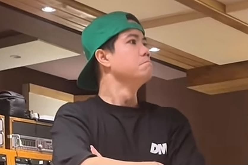 "Nh&igrave;n Đinh Mạnh Ninh kh&oacute;c, ch&uacute;ng t&ocirc;i đau l&ograve;ng lắm đấy"- Ảnh 4.