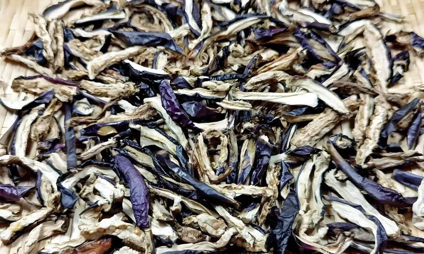 Khi m&ugrave;a thu bắt đầu, n&ecirc;n phơi kh&ocirc; 4 loại rau n&agrave;y, bảo quản trong tủ lạnh v&agrave; d&ugrave;ng để nấu ăn đến tận năm sau- Ảnh 12.