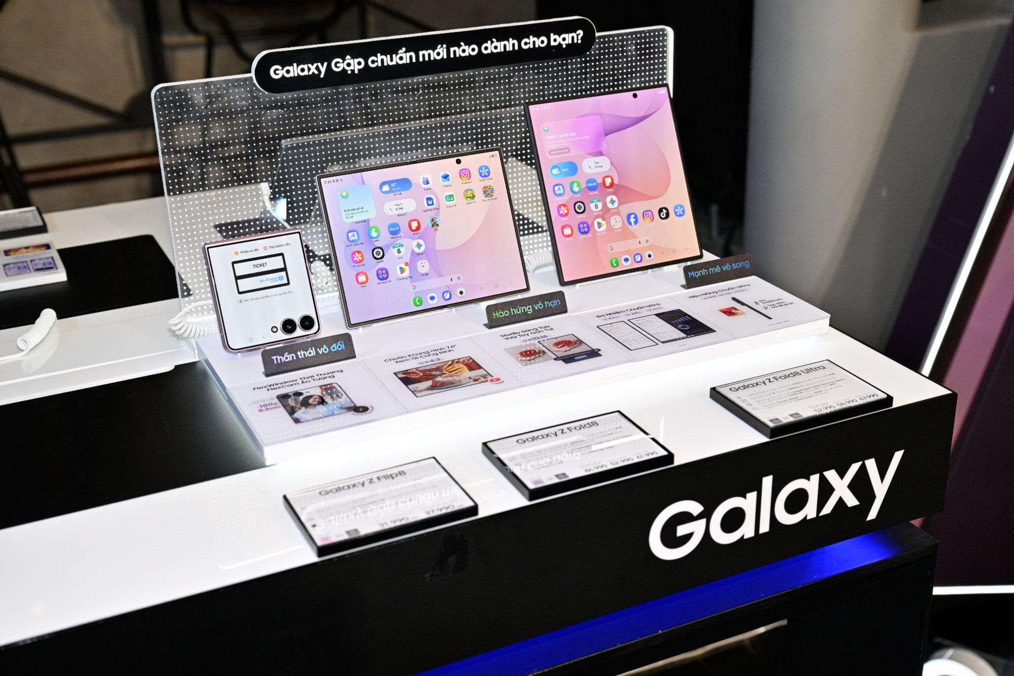 Thế Giới Di Động biến ngày nhận Galaxy Z8 thành trải nghiệm đặc biệt: Sáng giao máy bằng mô tô, tối tiệc tối siêu VIP - Ảnh 5.