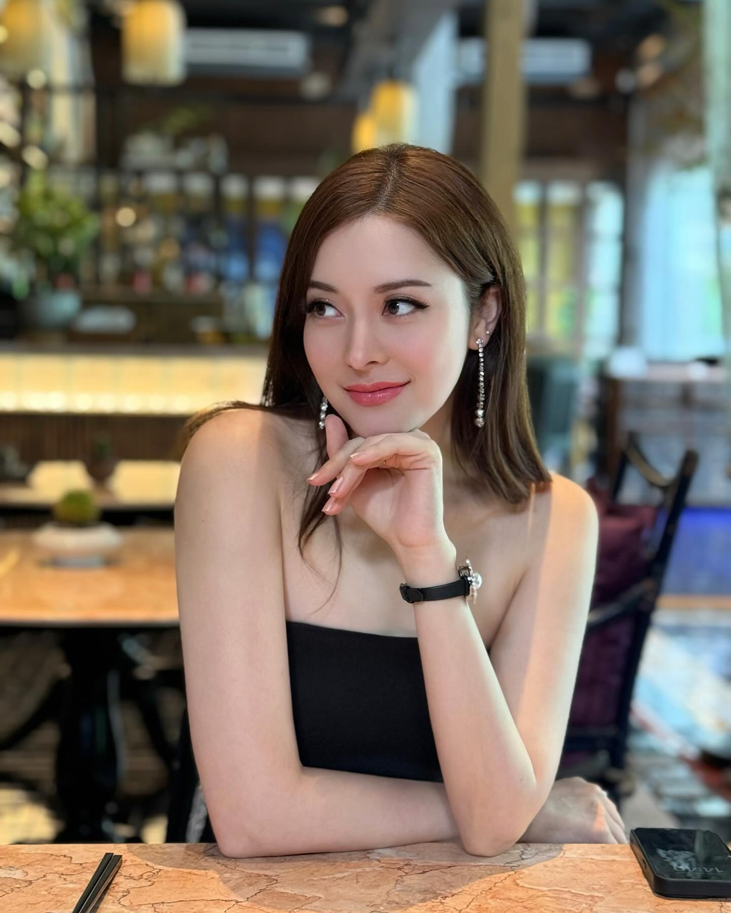 &ldquo;Nữ cơ trưởng đẹp nhất lịch sử h&agrave;ng kh&ocirc;ng&rdquo; giờ ra sao?- Ảnh 9.