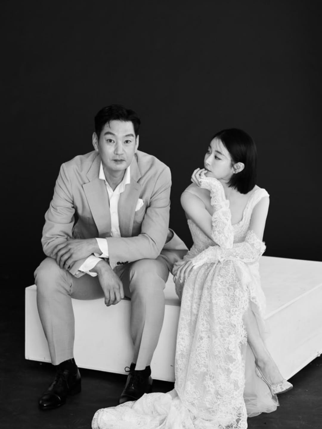 Mỹ nh&acirc;n phim giờ v&agrave;ng bất ngờ th&ocirc;ng b&aacute;o kết h&ocirc;n, tung lu&ocirc;n ảnh cưới đẹp tựa poster phim với cầu thủ hơn 2 tuổi- Ảnh 5.