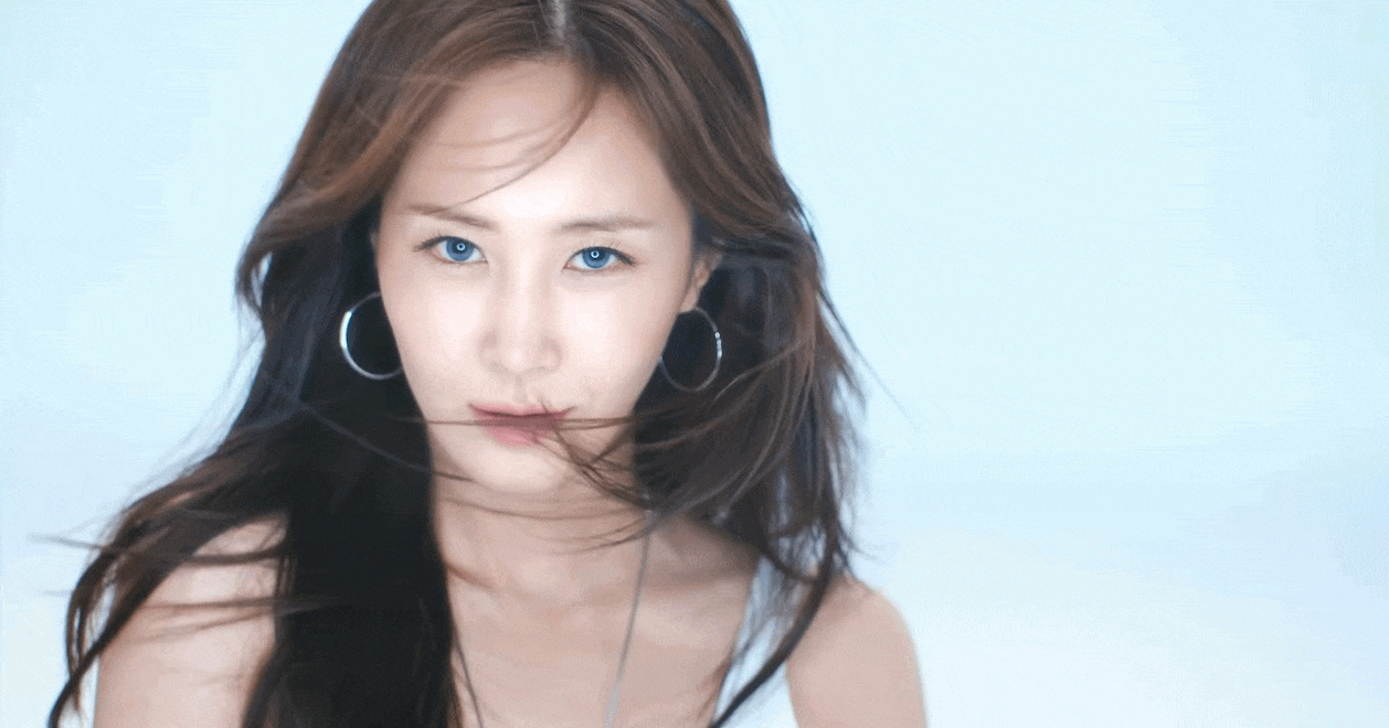 3 mỹ nh&acirc;n tung chi&ecirc;u l&agrave;m n&aacute;o loạn showbiz, &ldquo;tr&ograve; đ&ugrave;a&rdquo; đẳng cấp 20 năm chuẩn "gừng c&agrave;ng gi&agrave; c&agrave;ng cay"!- Ảnh 3.