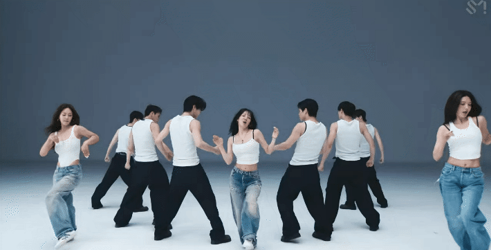 3 mỹ nh&acirc;n tung chi&ecirc;u l&agrave;m n&aacute;o loạn showbiz, &ldquo;tr&ograve; đ&ugrave;a&rdquo; đẳng cấp 20 năm chuẩn "gừng c&agrave;ng gi&agrave; c&agrave;ng cay"!- Ảnh 2.