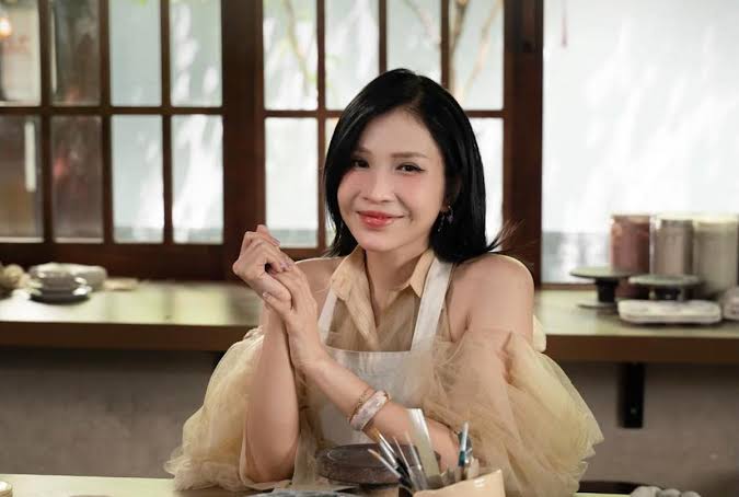 T&oacute;m d&iacute;nh cặp sao Vbiz hẹn h&ograve; xem phim nhưng m&atilde;i kh&ocirc;ng chịu c&ocirc;ng khai, đồng nghiệp khui lu&ocirc;n mối quan hệ giữa rạp- Ảnh 6.