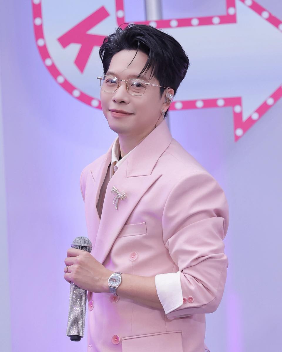 Nam ca sĩ Việt kh&ocirc;ng thi Ch&ocirc;ng Gai m&agrave; hot nhất nh&igrave; chương tr&igrave;nh, đắt show tất bật từ Nam ra Bắc- Ảnh 5.