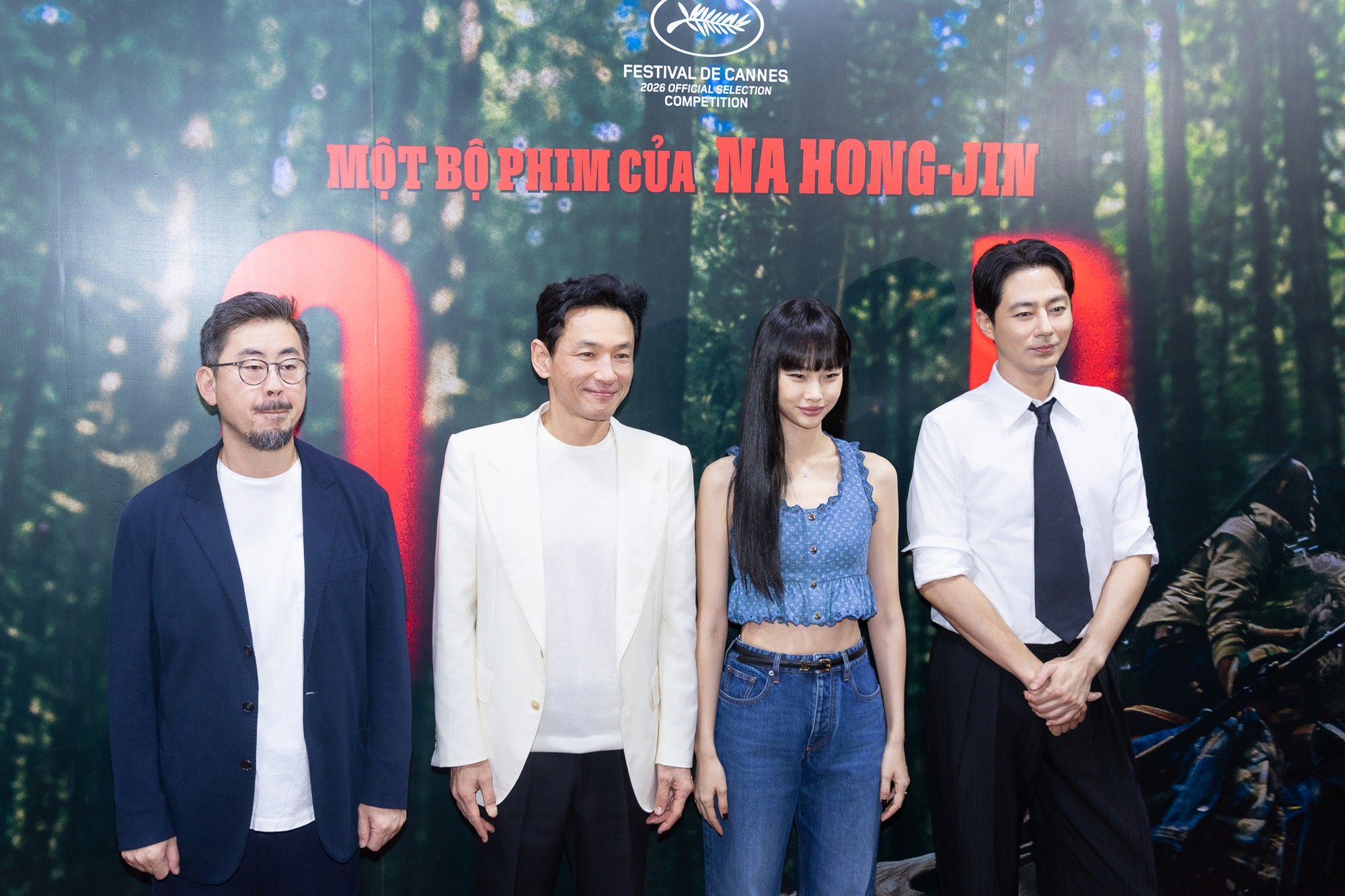 D&agrave;n sao hạng A H&agrave;n Quốc đang ở S&agrave;i G&ograve;n: Mỹ nh&acirc;n Squid Game đọ sắc với N&agrave;ng Mơ, Jo In Sung trẻ đẹp ph&aacute;t hờn- Ảnh 1.
