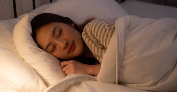 Bật điều h&ograve;a 19 độ khi ngủ c&oacute; gi&uacute;p giảm c&acirc;n? C&acirc;u trả lời khiến nhiều người bất ngờ - Ảnh 3.