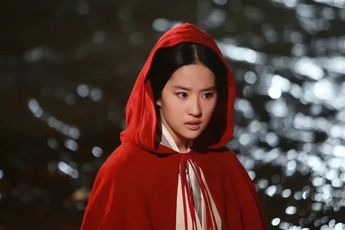 T&agrave;i nguy&ecirc;n khủng, đ&oacute;ng c&ugrave;ng to&agrave;n si&ecirc;u sao nhưng Lưu Diệc Phi vẫn l&agrave; "thảm họa ph&ograve;ng v&eacute;"- Ảnh 4.