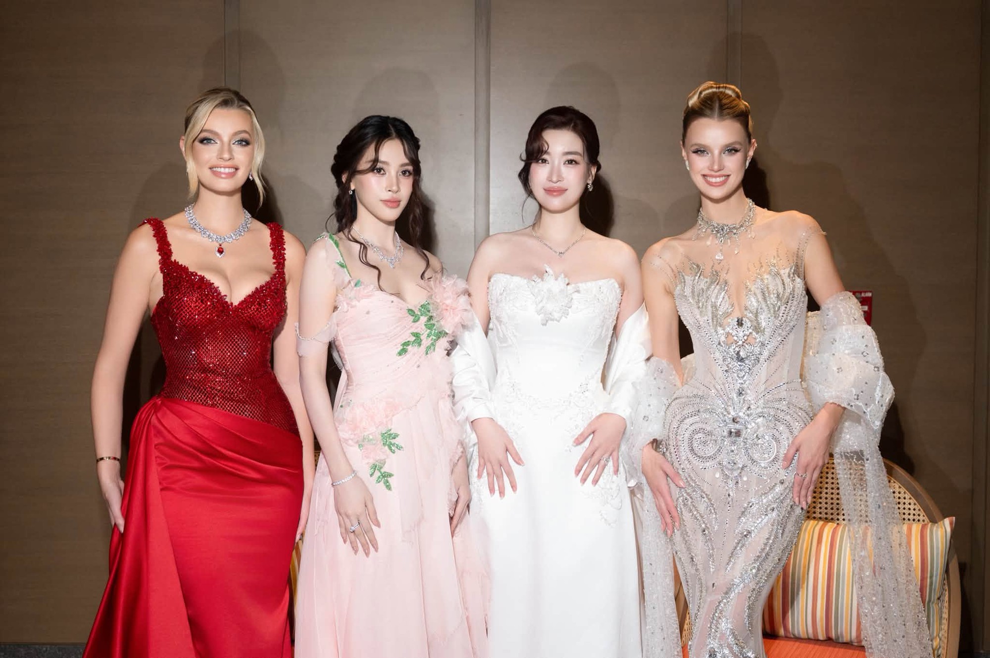 "Hoa hậu ngh&egrave;o nhất Việt Nam" lấy chồng Ph&oacute; chủ tịch tập đo&agrave;n, camera thường soi cận nhan sắc thật hậu sinh con lần 2- Ảnh 4.
