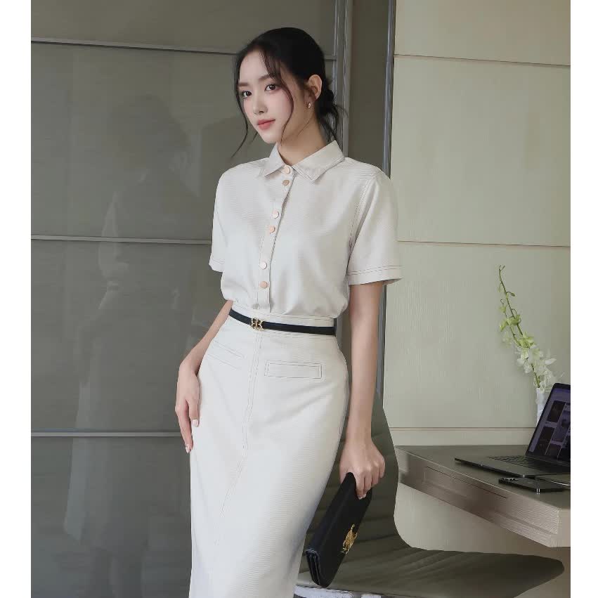 N&agrave;ng blogger Ph&aacute;p c&oacute; style chuẩn old money: Đơn giản m&agrave; cũng đầy tinh tế- Ảnh 8.