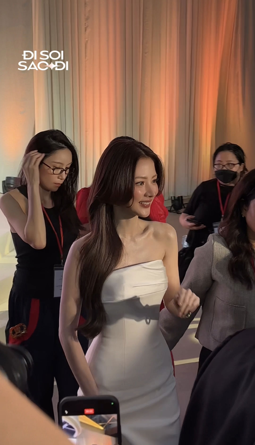 Sốc visual l&agrave; đ&acirc;y: Baifern Pimchanok như nữ thần ở sự kiện TP. HCM, nữ diễn vi&ecirc;n Việt ngỡ ng&agrave;ng kh&ocirc;ng n&oacute;i n&ecirc;n lời!- Ảnh 10.