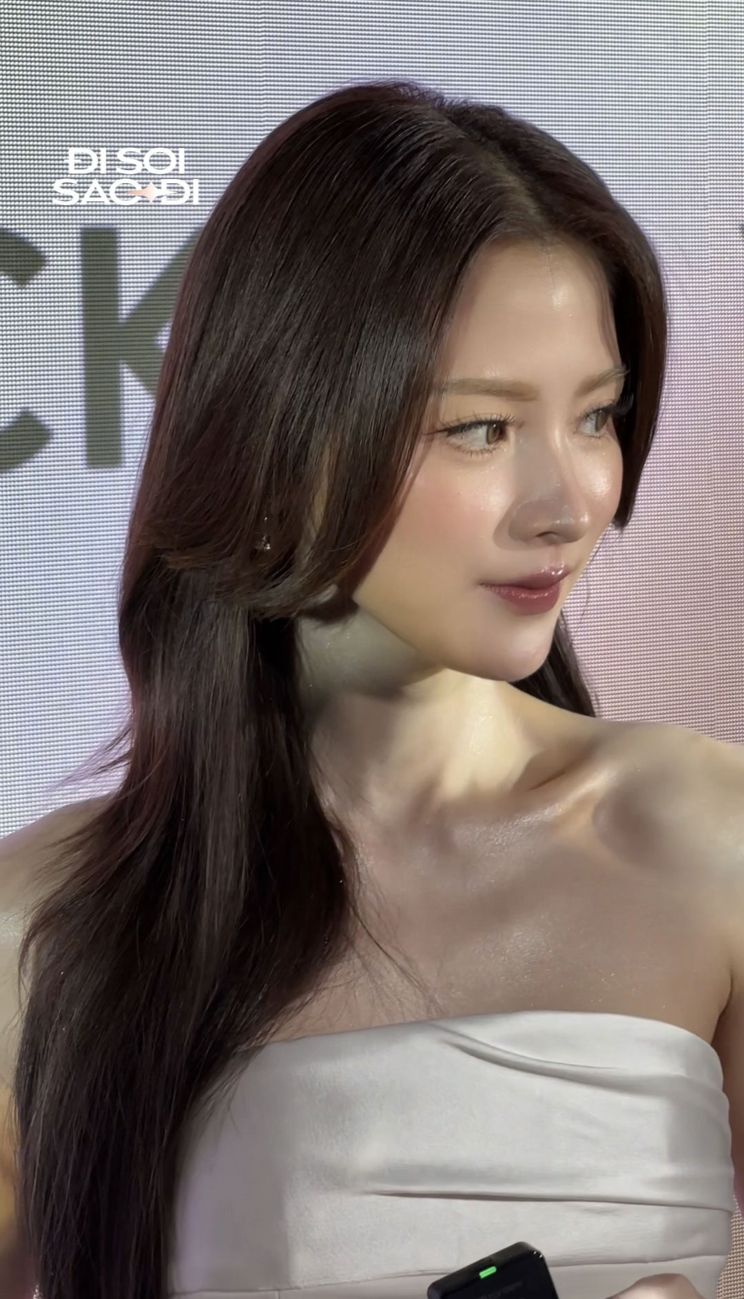 Sốc visual l&agrave; đ&acirc;y: Baifern Pimchanok như nữ thần ở sự kiện TP. HCM, nữ diễn vi&ecirc;n Việt ngỡ ng&agrave;ng kh&ocirc;ng n&oacute;i n&ecirc;n lời!- Ảnh 8.