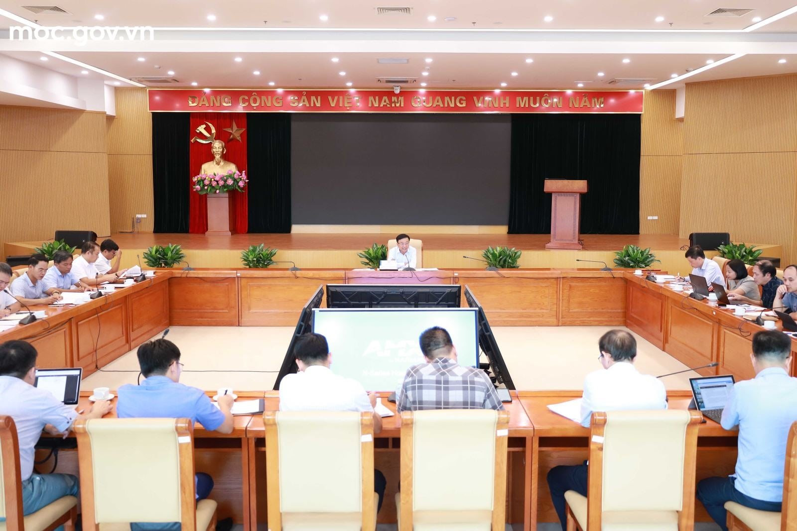 Trong th&aacute;ng 2/2027, si&ecirc;u dự &aacute;n đường sắt gần 290.000 tỷ đồng, đi qua 6 tỉnh, th&agrave;nh phố ph&iacute;a Bắc phải ho&agrave;n th&agrave;nh nhiệm vụ n&agrave;y- Ảnh 2.
